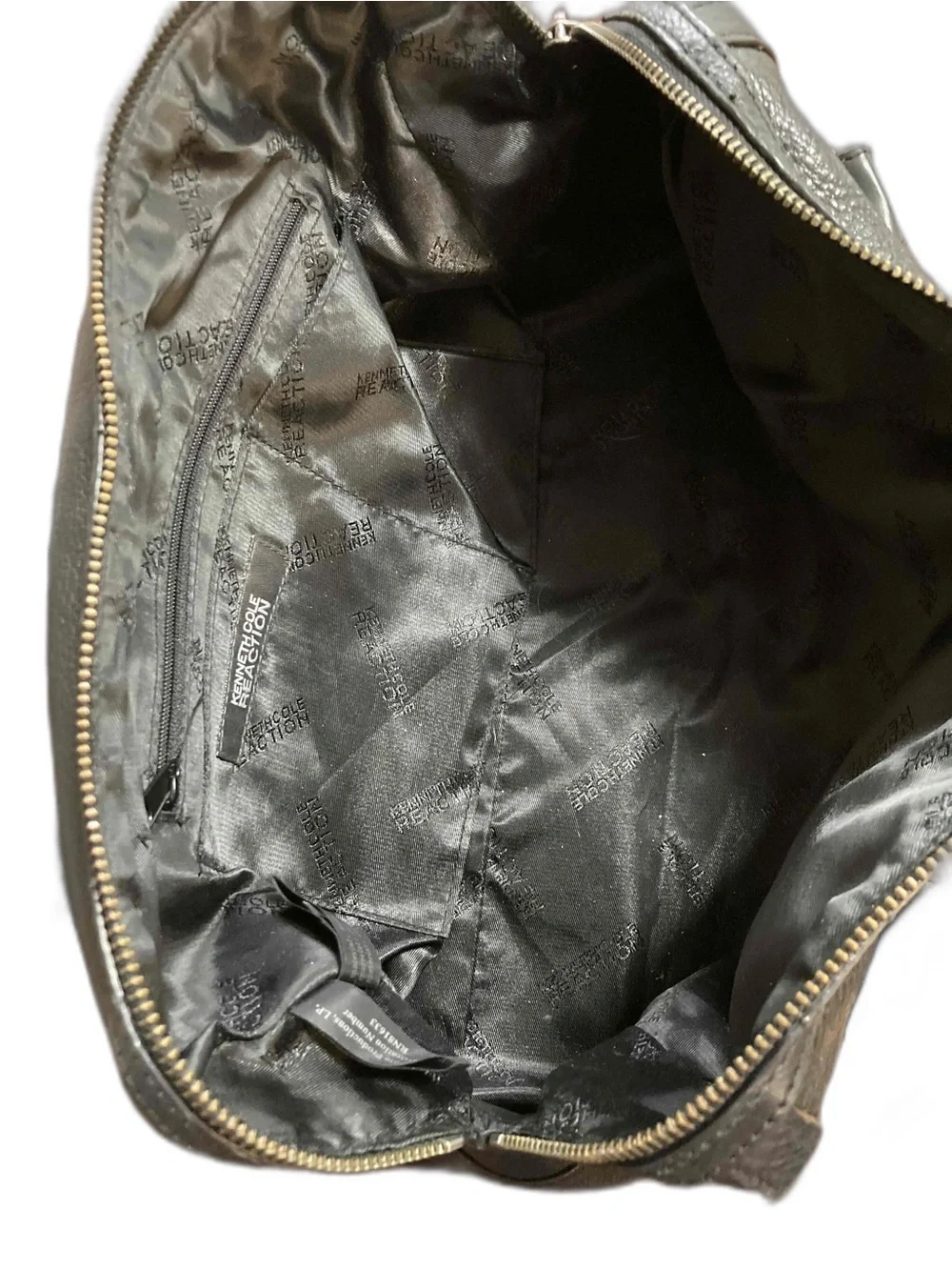Kenneth Cole Reaction Textured Leather Front Center Zip Shoulder Bag